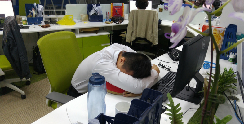 Kalau Di  Jepun Pekerja Yang Tidur  Sekejap Masa Waktu 