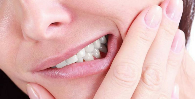 8 Petua Hilangkan Sakit Gigi Tanpa Jumpa Doktor. Mudah & Jimat!