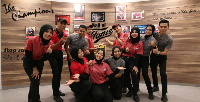 Jadi Management Trainee Di KFC KL & Selangor ASAP, Kelulusan Diploma & Degree Boleh Mohon!