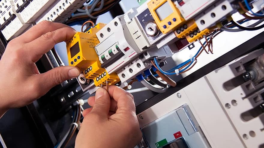 electrical-engineering-maukerja
